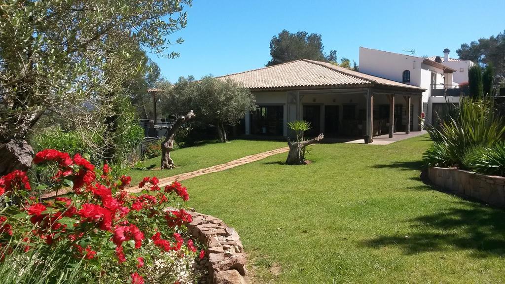 L'Hotellerie Kouros Cuers Zewnętrze zdjęcie